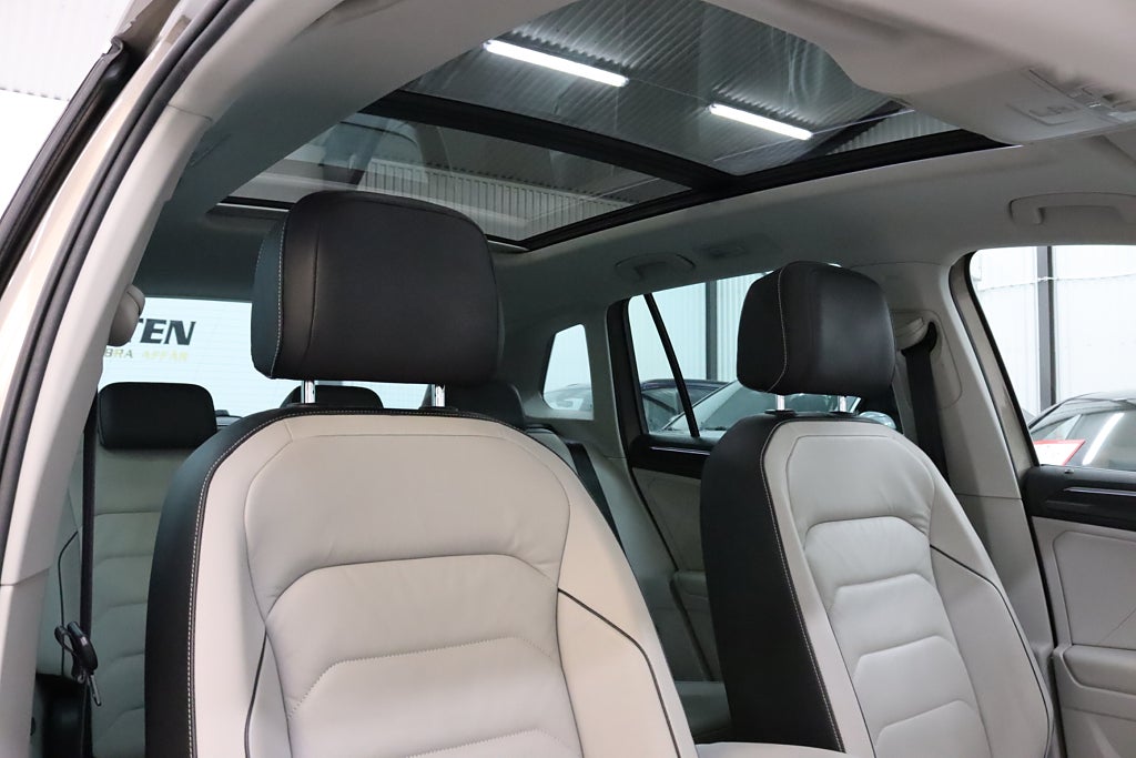 Volkswagen Tiguan 2.0 TDI 4M Pano D-Värmare B-kamera Keyless Drag 190hk