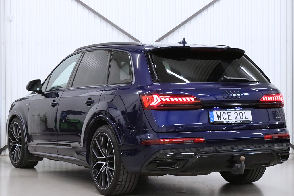Audi Q7 60 TFSI e Competition Plus Värm 360° Matrix Luftf Drag