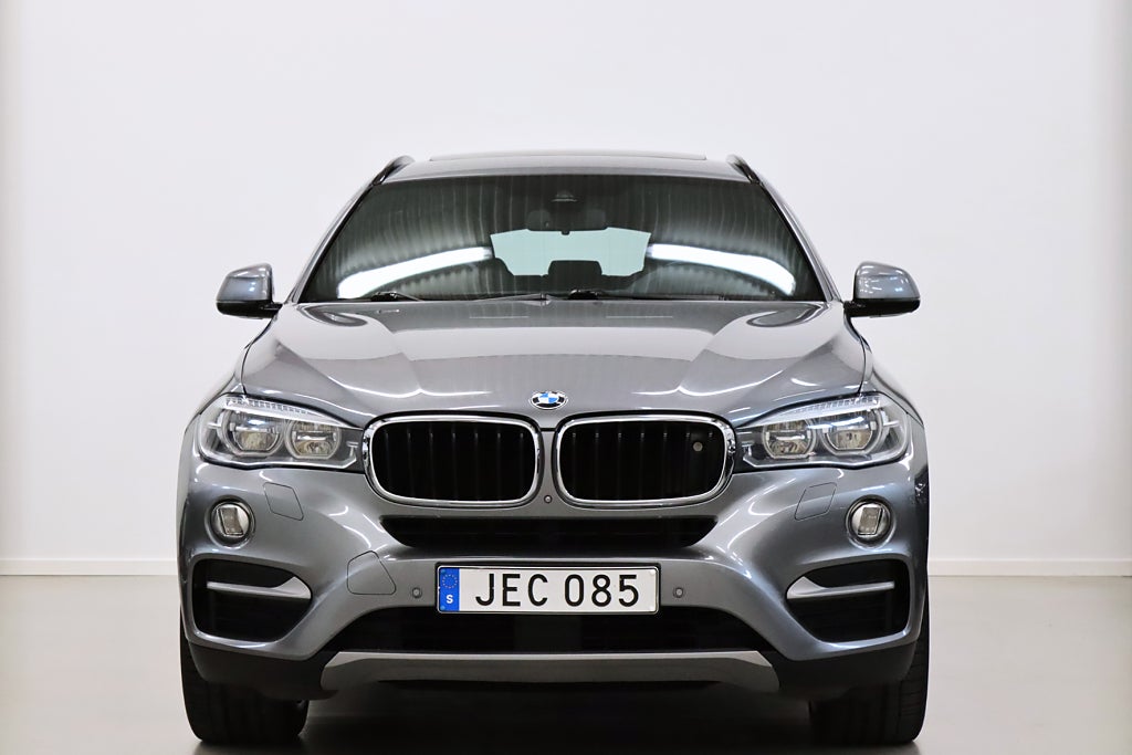 BMW X6 30d Night Vision Värmare 360° H/K Taklucka HUD Drag