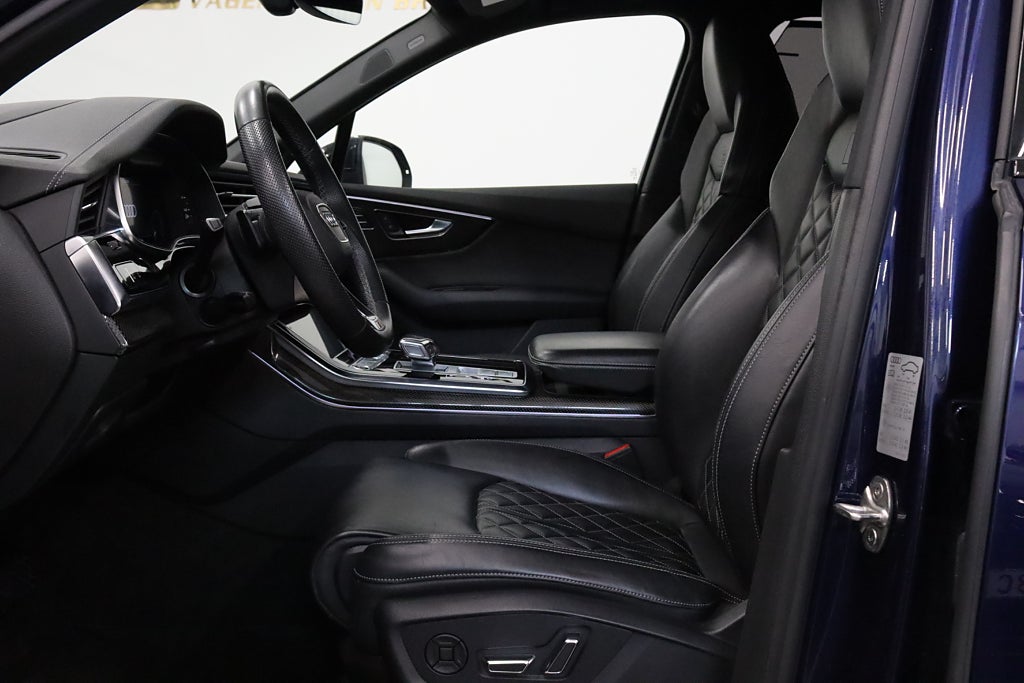 Audi Q7 60 TFSI e Competition Plus Värm 360° Matrix Luftf Drag