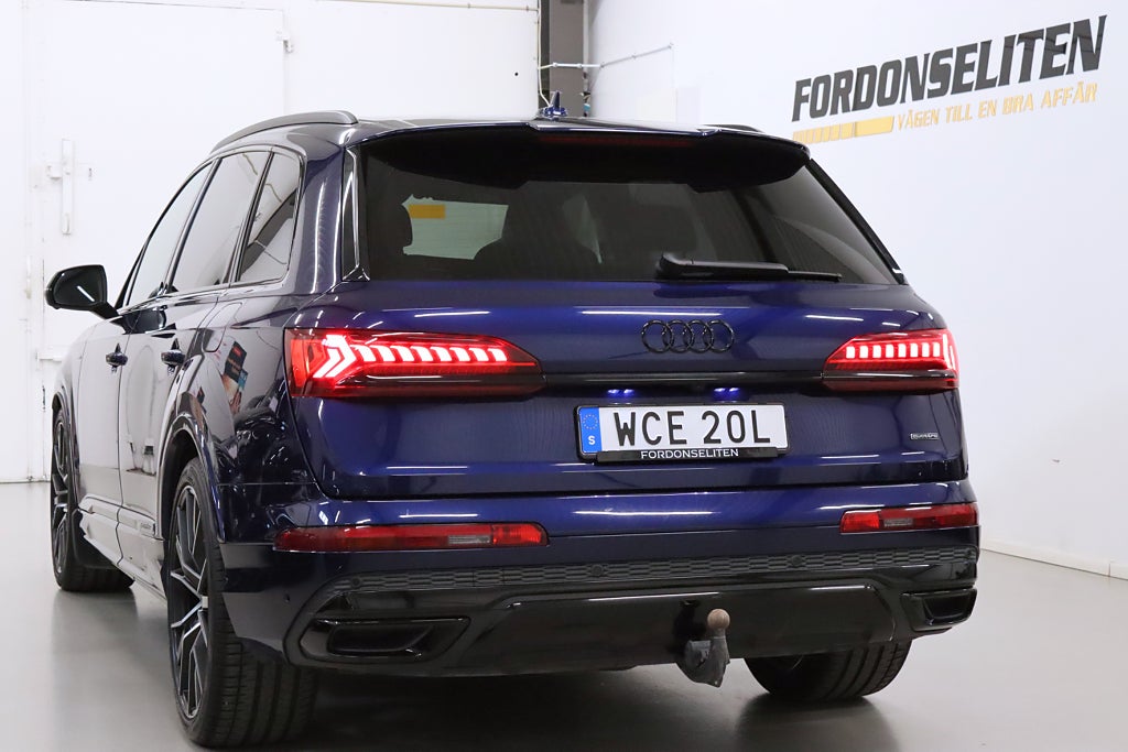 Audi Q7 60 TFSI e Competition Plus Värm 360° Matrix Luftf Drag