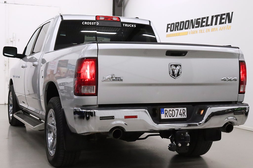 Dodge RAM 1500 Crew Cab 5.7 V8 HEMI 4x4 Navi Drag MOMS 395hk