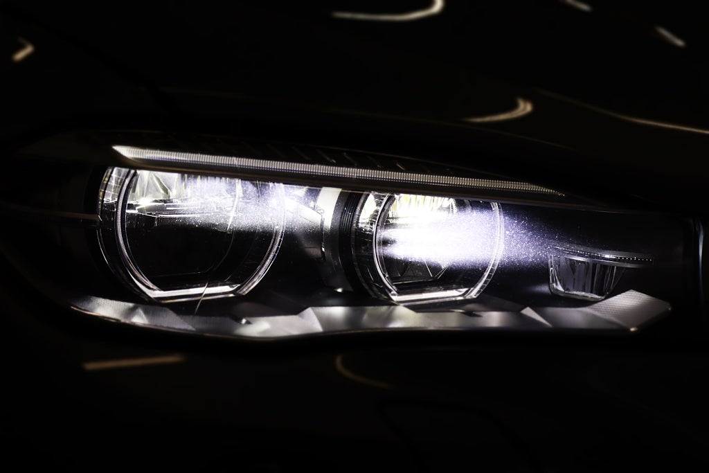 BMW X6 30d Night Vision Värmare 360° H/K Taklucka HUD Drag