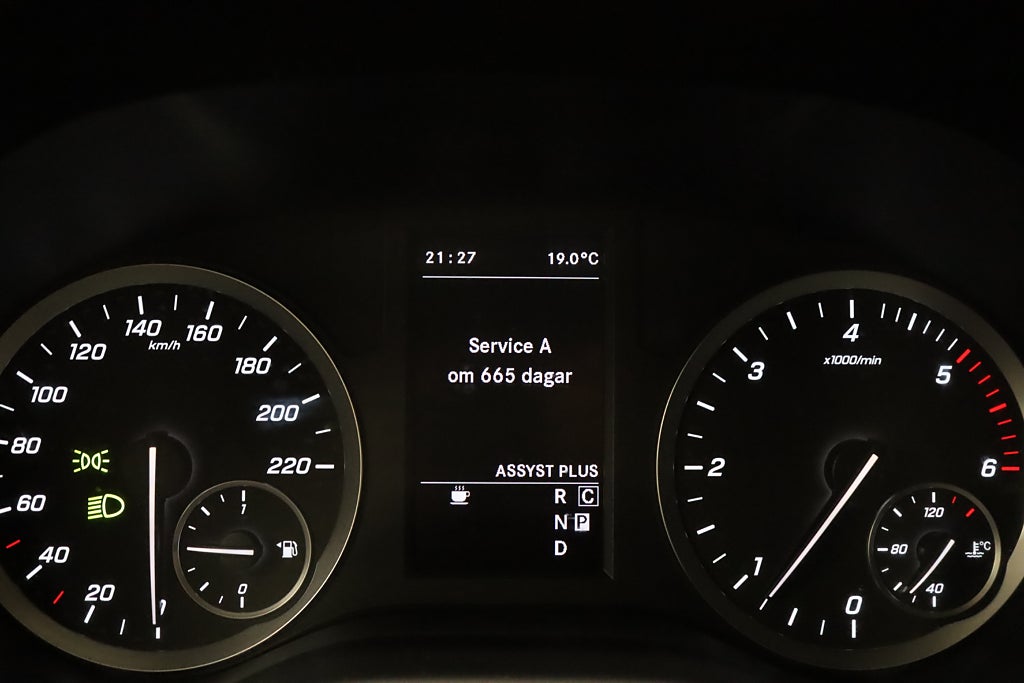 Mercedes-Benz Vito 119 CDI 4x4 3.2t Värmare B-kamera CarPlay Drag 190hk