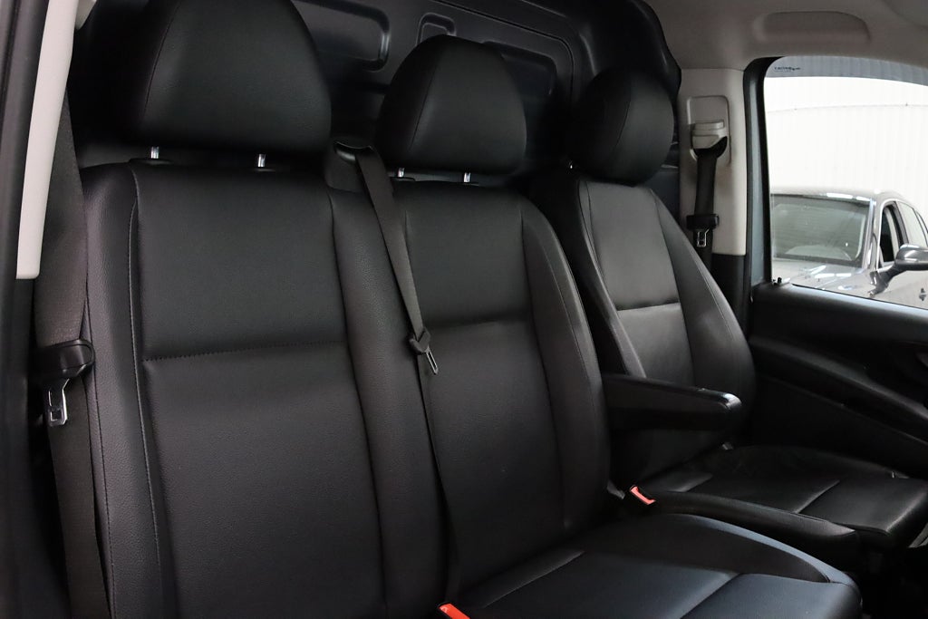 Mercedes-Benz Vito 119 CDI 4x4 3.2t Värmare B-kamera CarPlay Drag 190hk
