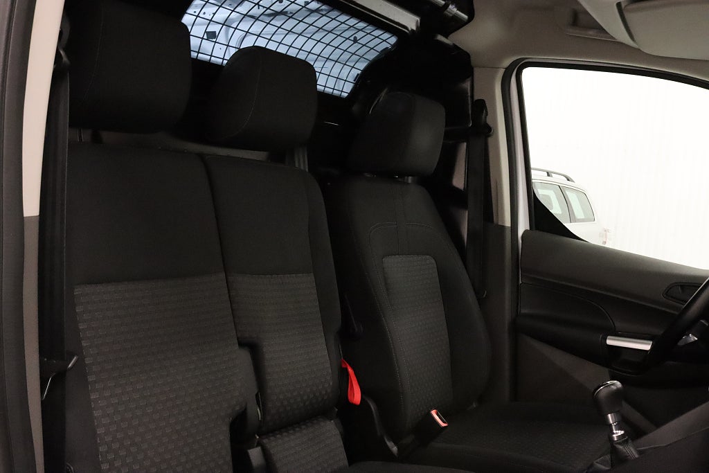 Ford transit Connect 230 1.5 Värmare B-kamera Drag CarPlay 100hk