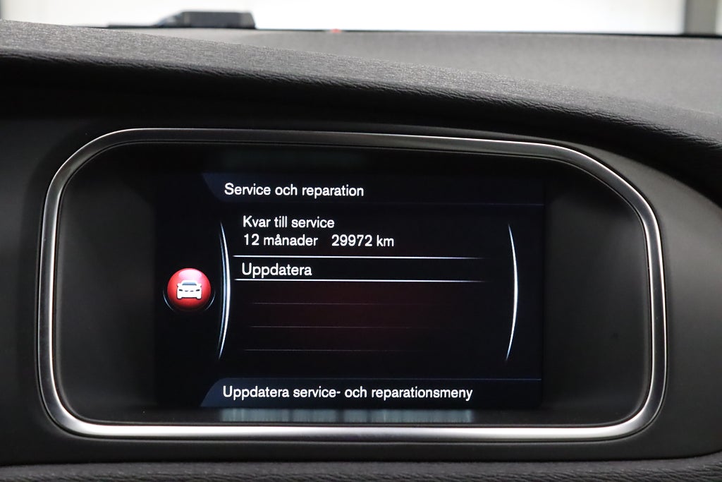 Volvo V40 Cross Country D3 Momentum VOC Pano Värmare B-kamera Navi Drag 150hk