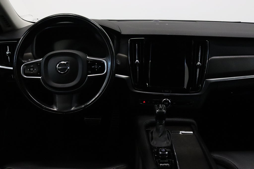 Volvo V90 Cross Country D5 AWD Inscription Pro VOC B-kamera Skinn Keyless Drag