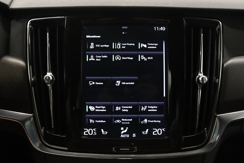 Volvo V90 Cross Country D5 AWD Inscription Pro VOC B-kamera Skinn Keyless Drag