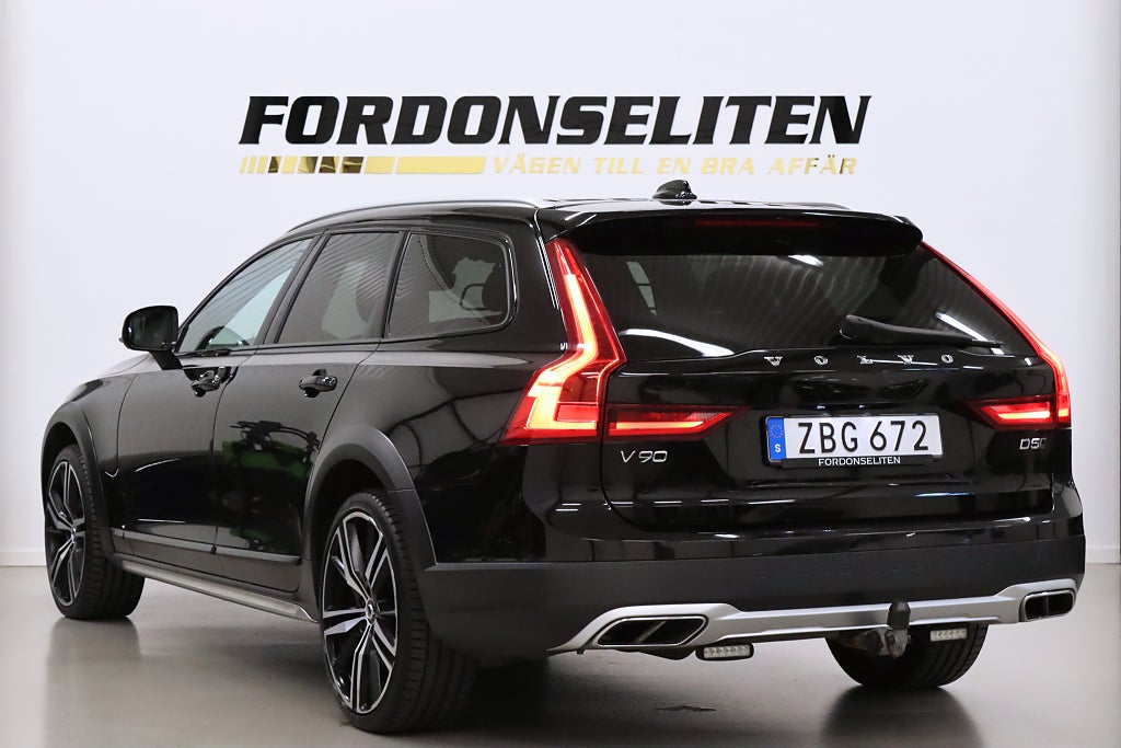 Volvo V90 Cross Country D5 AWD Inscription Pro VOC B-kamera Skinn Keyless Drag