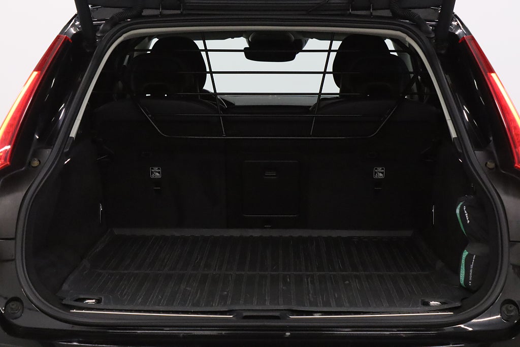 Volvo V90 Cross Country D5 AWD Inscription Pro VOC B-kamera Skinn Keyless Drag