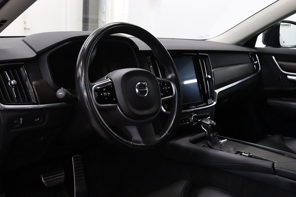 Volvo V90 Cross Country D5 AWD Inscription Pro VOC B-kamera Skinn Keyless Drag