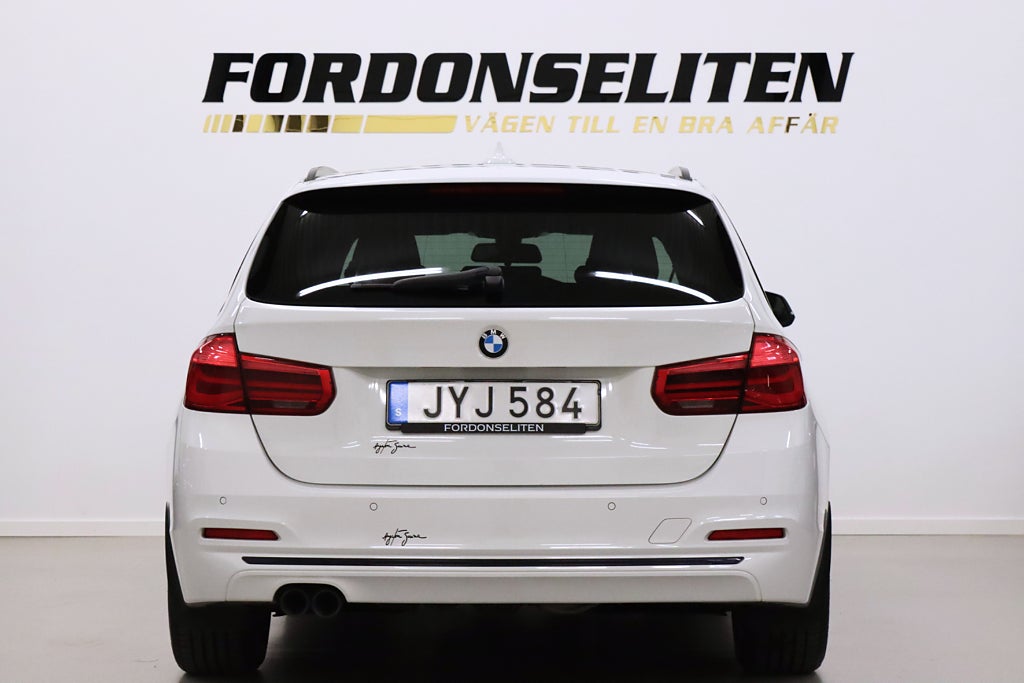 BMW 320D xDrive Sport line M&K Värmare Drag LED PDC EU6 190hk