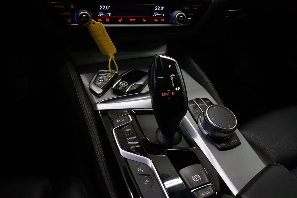 BMW 530i xDrive M-Sport Innovation 360° H/K Värmare Taklucka HUD