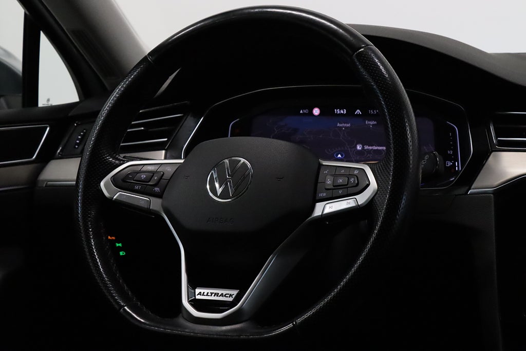Volkswagen Passat Alltrack 2.0 TDI 4M Cockpit Värmare Navi B-kamera CarPlay 200hk