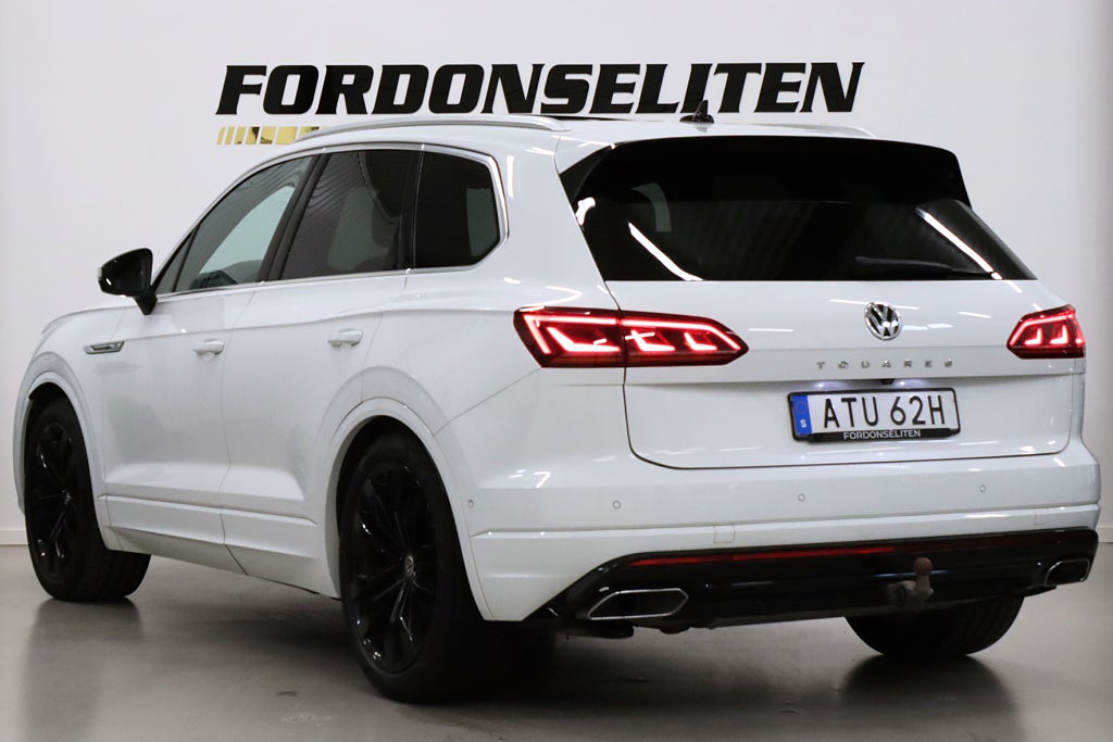 Volkswagen Touareg 3.0 TDI 4M R-line Night Vision Värmare Luftf Pano Drag