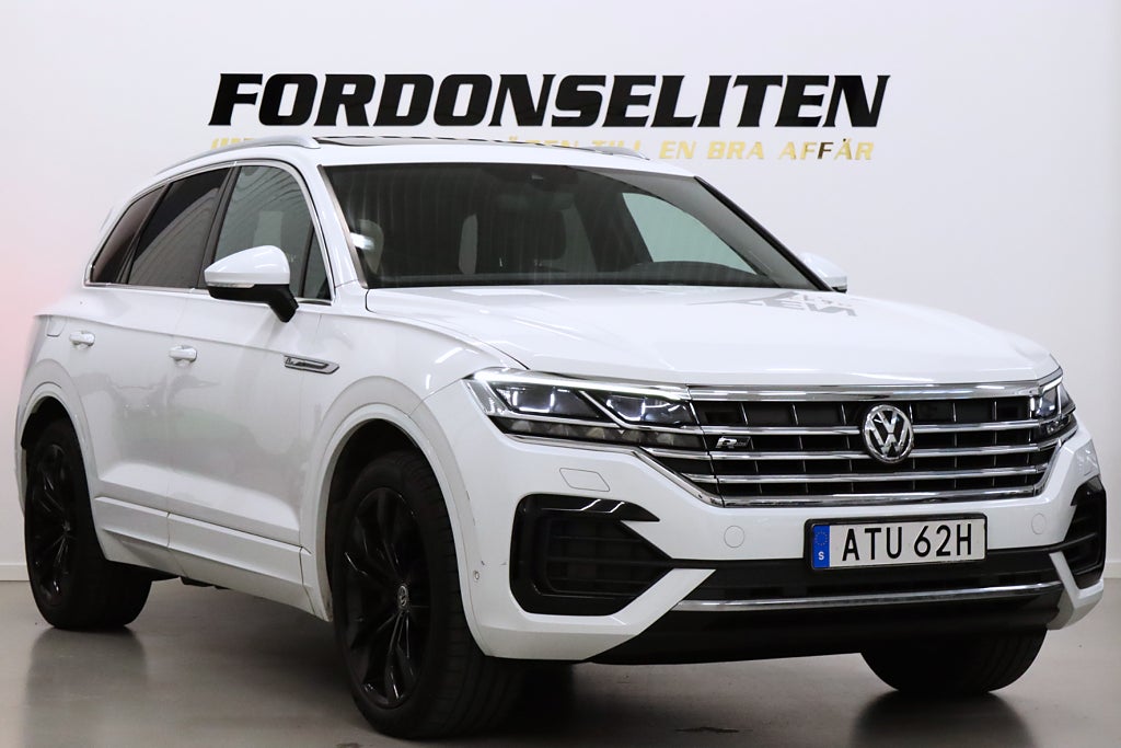 Volkswagen Touareg 3.0 TDI 4M R-line Night Vision Värmare Luftf Pano Drag