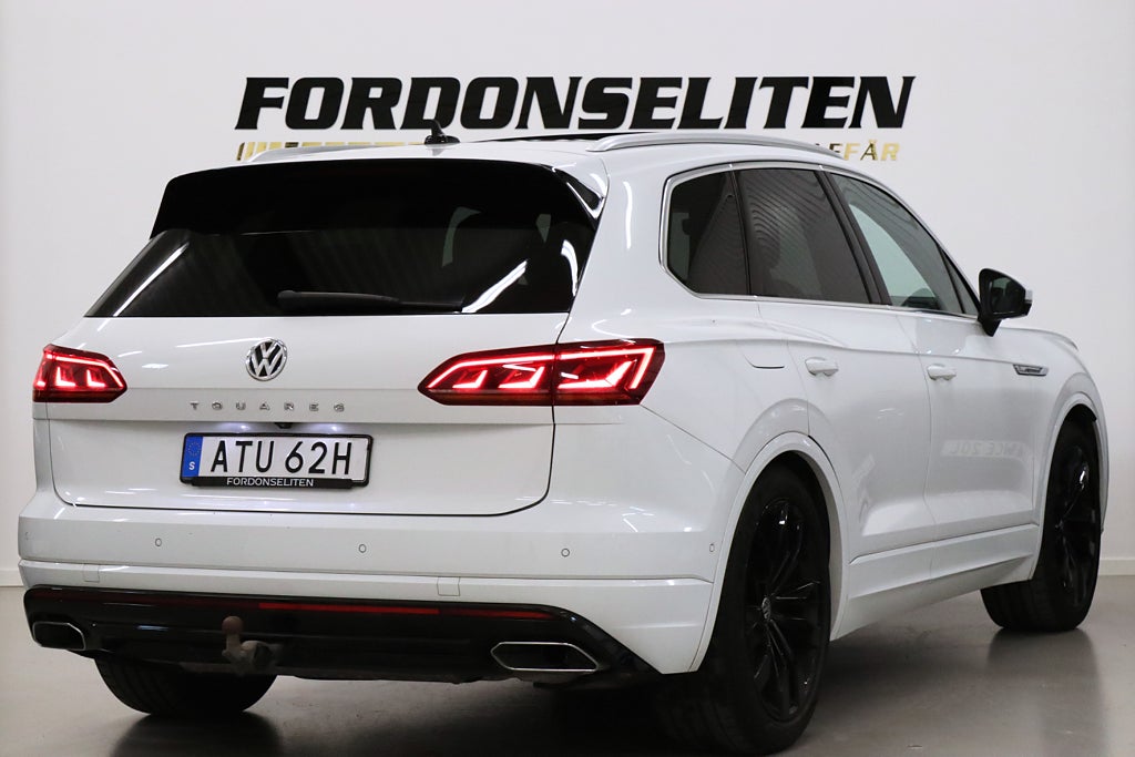 Volkswagen Touareg 3.0 TDI 4M R-line Night Vision Värmare Luftf Pano Drag