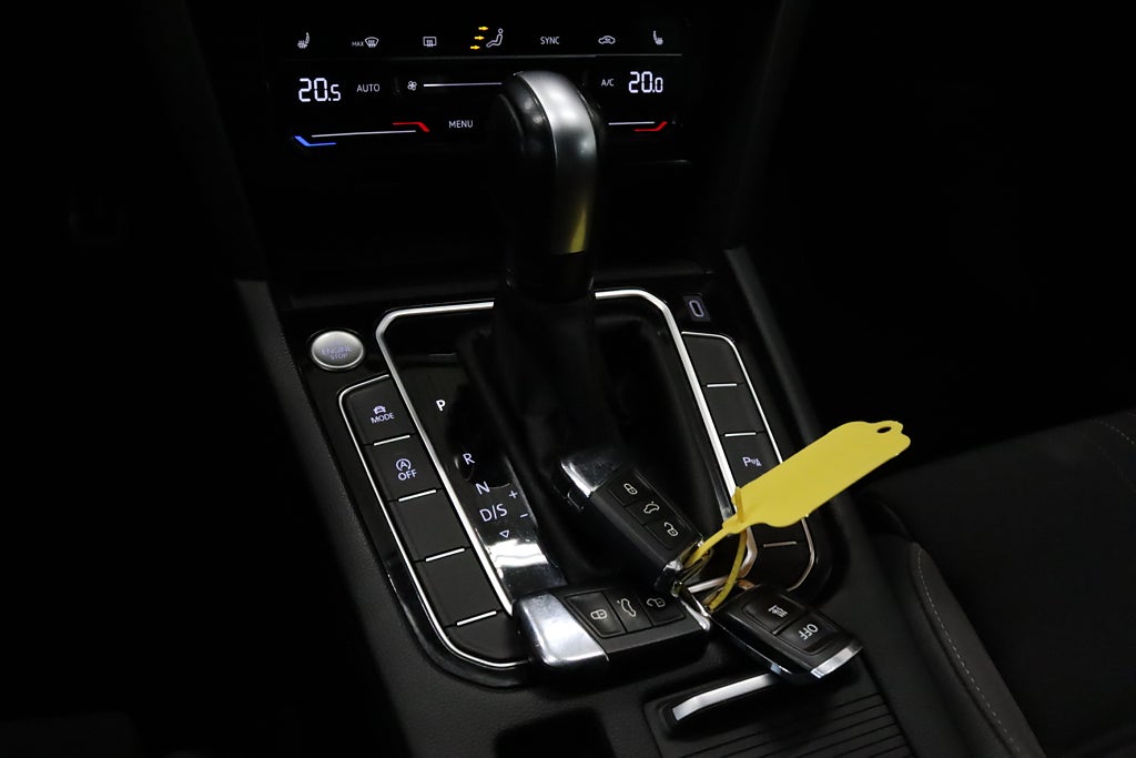 Volkswagen Passat Alltrack 2.0 TDI 4M Cockpit Värmare Navi B-kamera CarPlay 200hk