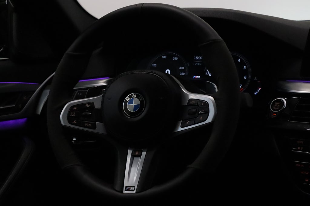 BMW 530i xDrive M-Sport Innovation 360° H/K Värmare Taklucka HUD