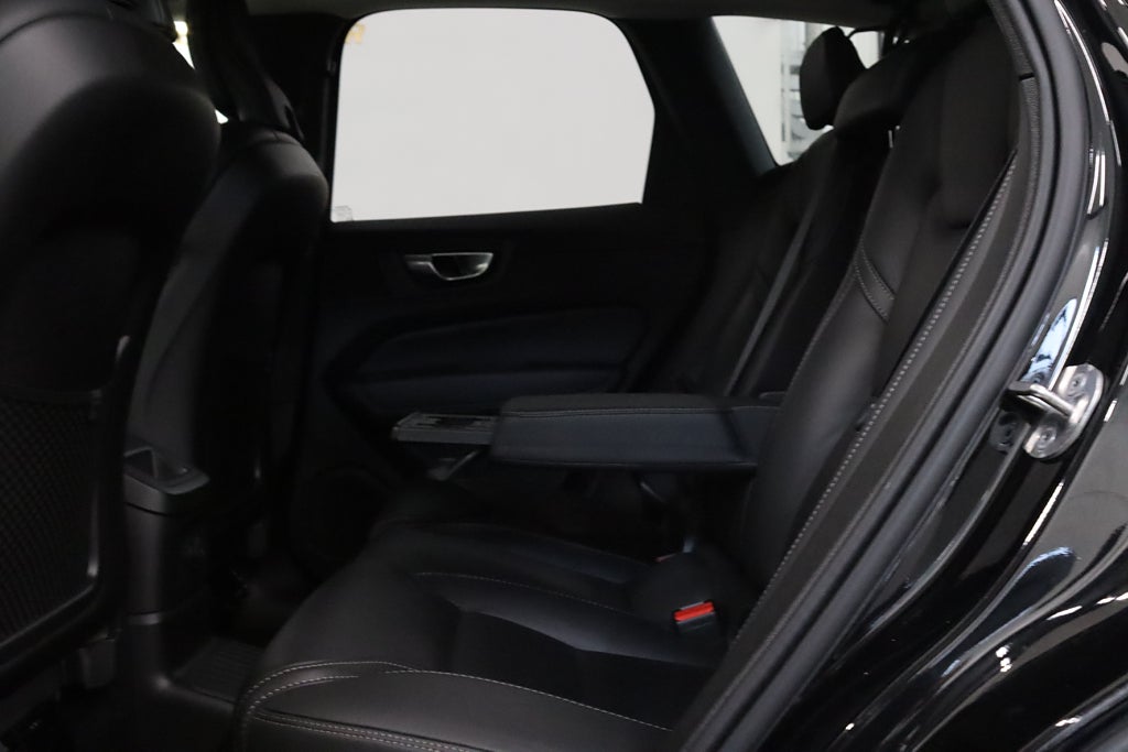 Volvo XC60 T6 AWD Ultimate Dark Pano Luftf Massage 360° H/K Drag
