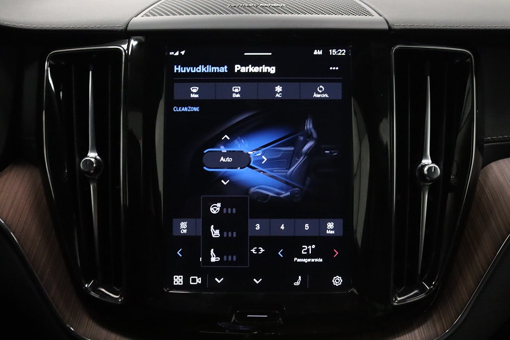 Volvo XC60 T6 AWD Ultimate Dark Pano Luftf Massage 360° H/K Drag