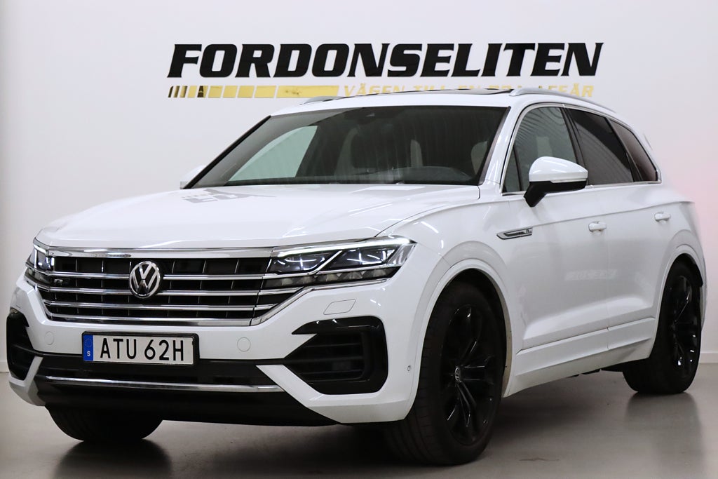 Volkswagen Touareg 3.0 TDI 4M R-line Night Vision Värmare Luftf Pano Drag